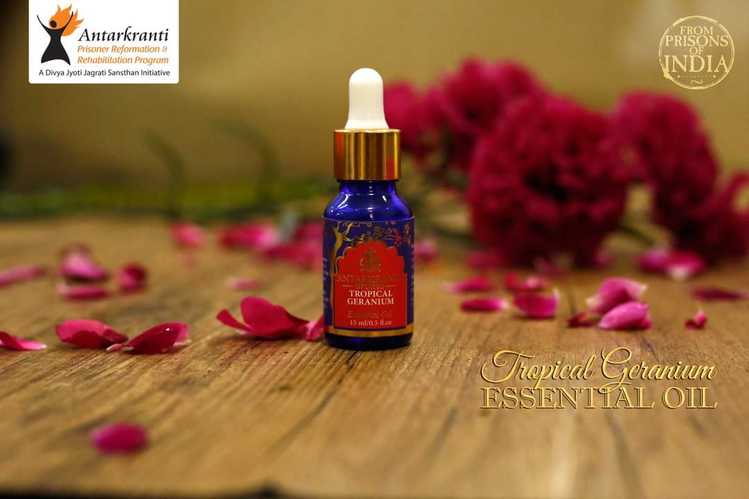 ANTARKRANTI Tropical Geranium Diffuser Aroma Oil: Transform Your Environment - EarthInspired Collection