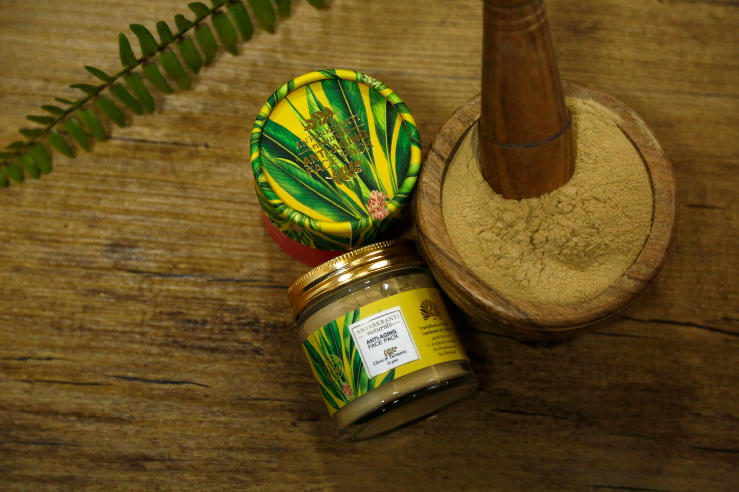 Clove & Turmeric Face Pack